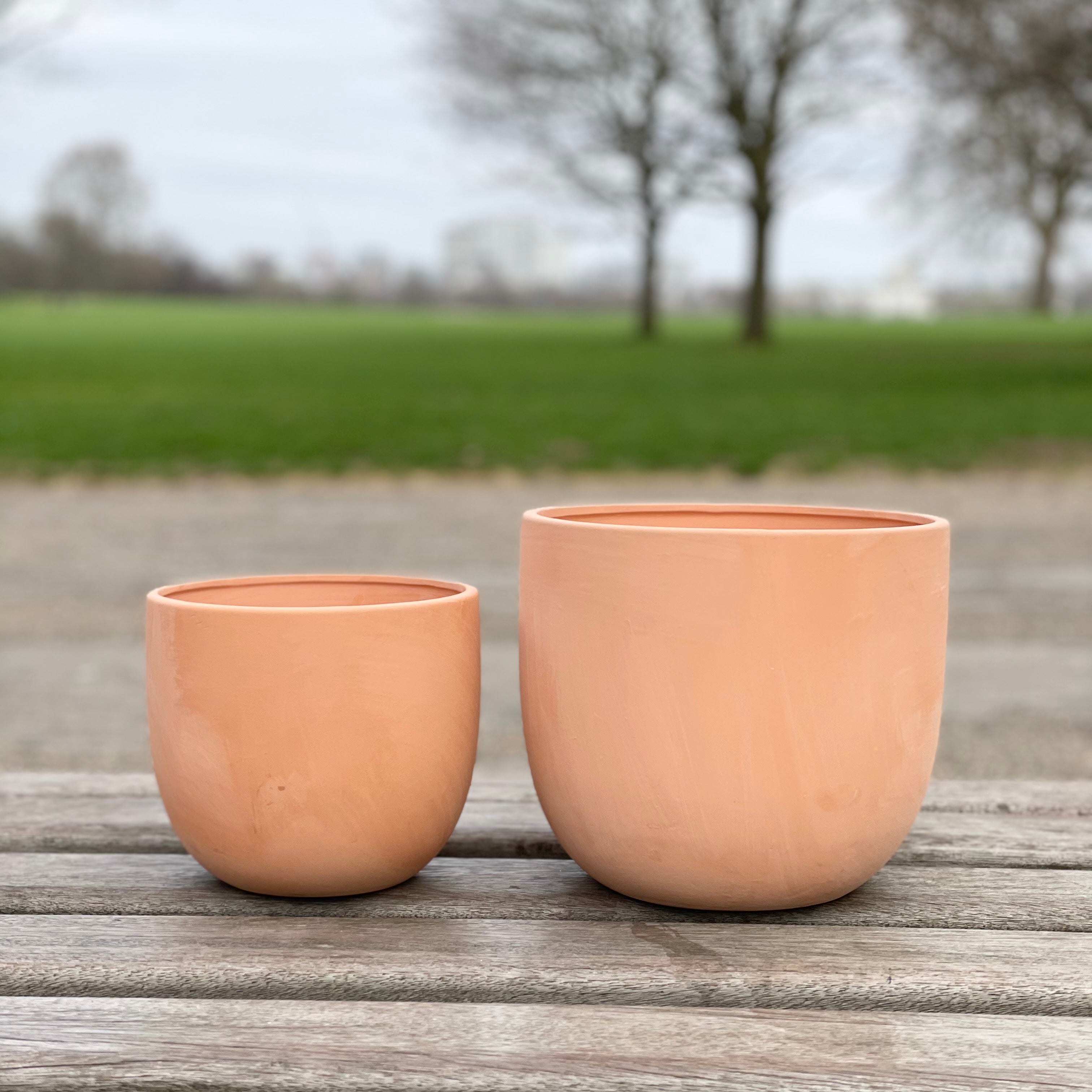 Terracotta Plant Pots - Set 2 - 22 and 17cm